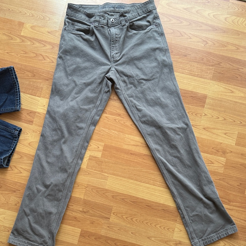 Duluth Trading Co Slim Men's Jeans in Gray